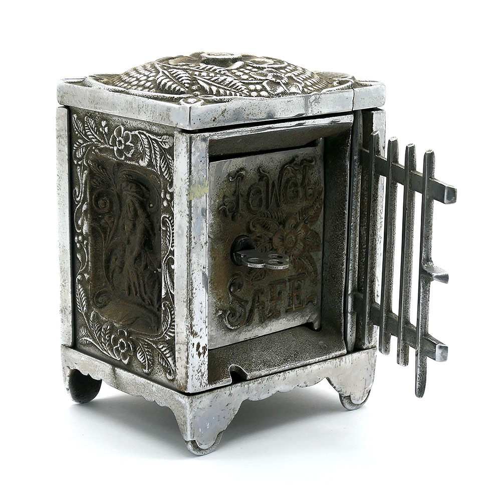 Silver, Jewellery & Watches Auction