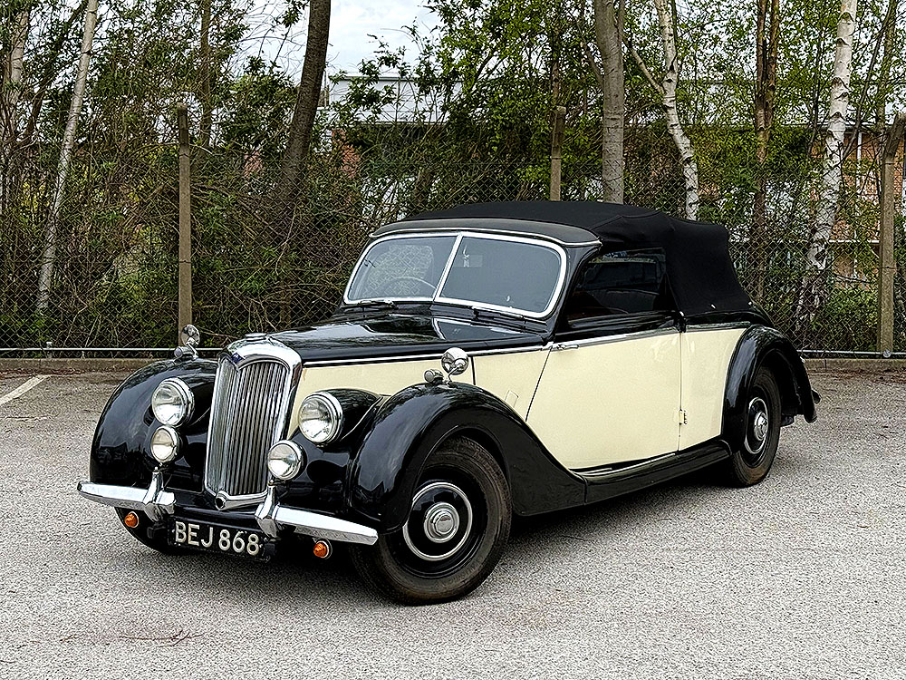 Antiques & Collectables Auction