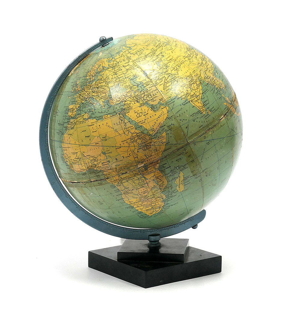 Antiques & Collectables Auction