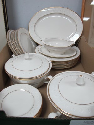 Lot 1050 - Noritake Caledonia part dinner service...
