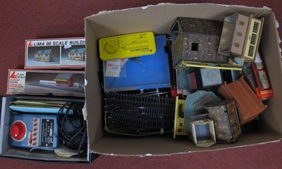 Lot 332 - A Good Quantity of Hornby "OO" Gauge/4mm Steel...