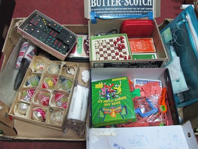 Lot 1048 - Vintage Christmas Decoration, dominoes,...