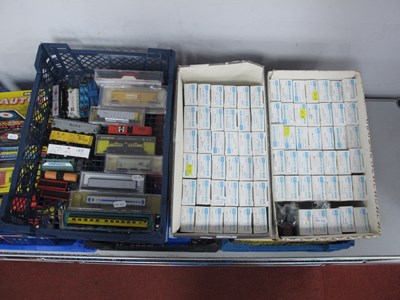Lot 381 - Twenty 'N' Gauge Items of U.S.A Outline...