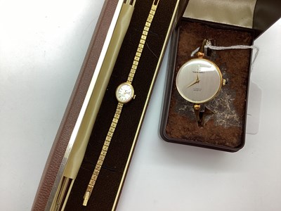 Lot 138 - Tenor Dorly: 17 Jewels Incabloc Ladies...