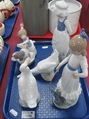 Lot 1185 - Lladro figures to include "Bashful Bather",...