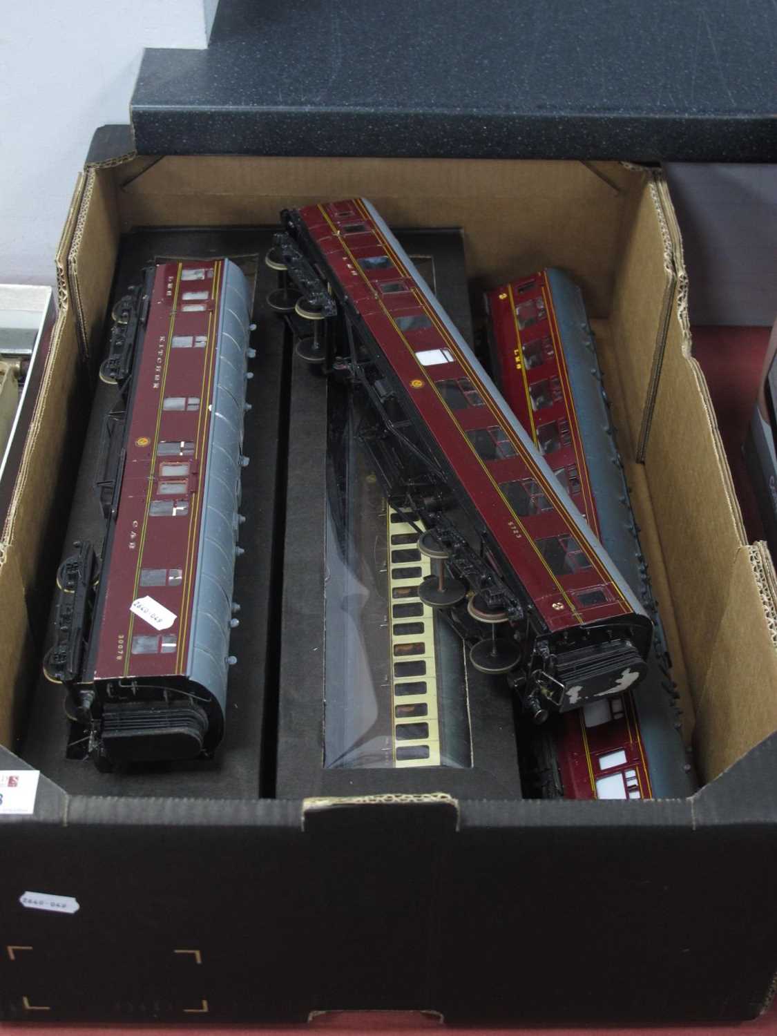Lot 308 - Two 'O' Gauge/7mm Kit Built G.W.R Cream/Brown...