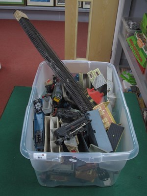 Lot 357 - A Quantity of "OO" Gauge Model Railway Items...