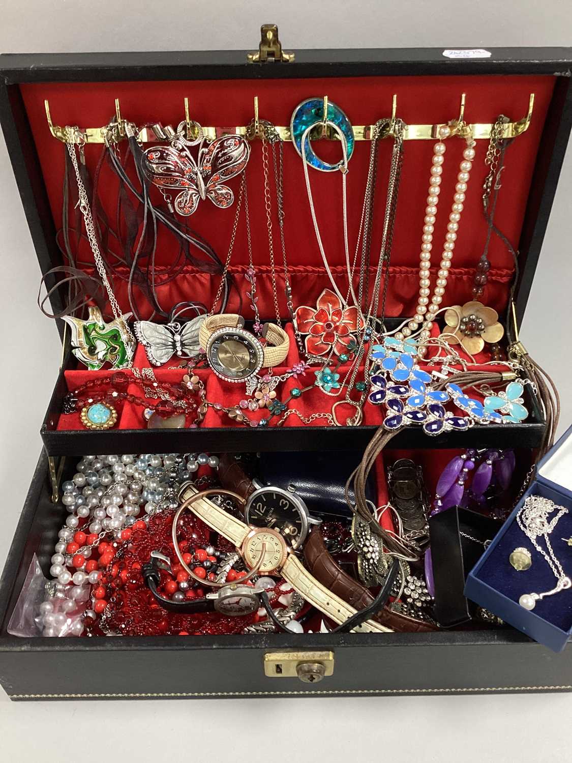 Lot 68 - An Assortment of Costume Jewellery, to include...