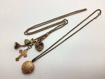 Lot 146 - A Vintage Belcher Link Chain, suspending 9ct...