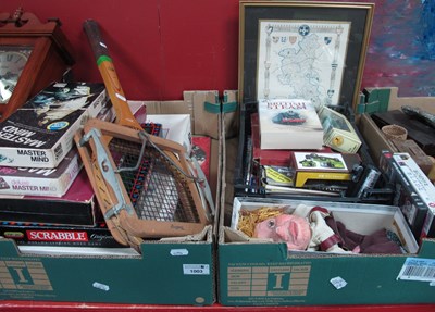 Lot 1003 - Scrabble, Mastermind and other board games,...