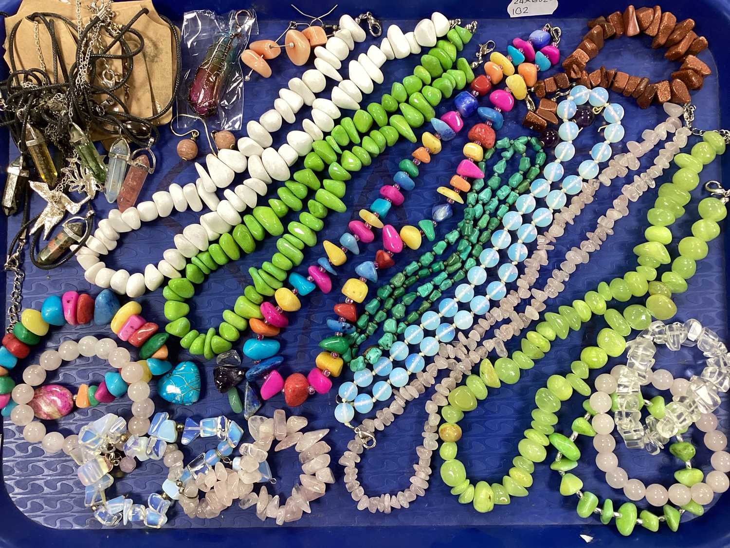 Lot 21 - A Collection of Hardstone Jewellery, to...