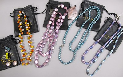 Lot 89 - Modern Honora and Other Coloured Pearl Bead...