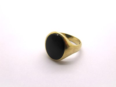 Lot 208 - A 9ct Gold Signet Style Ring, with oval inset...