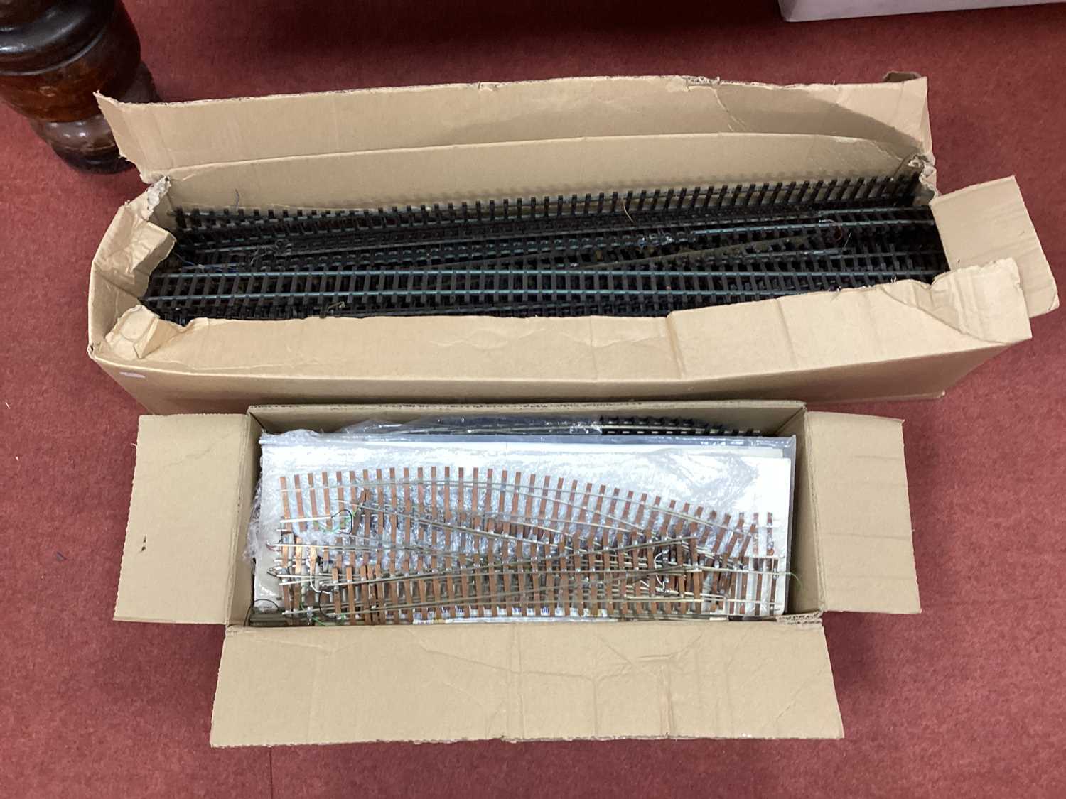 Lot 356 - A Quantity of 'O' Gauge/7mm Peco Streamline...