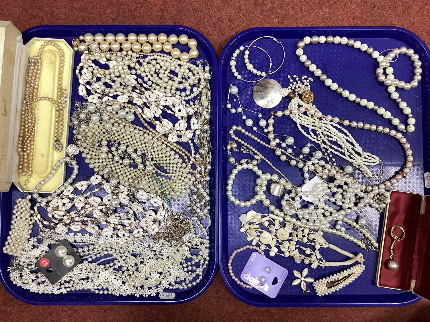 Lot 63 - An Assortment of Imitation Pearl Bead...