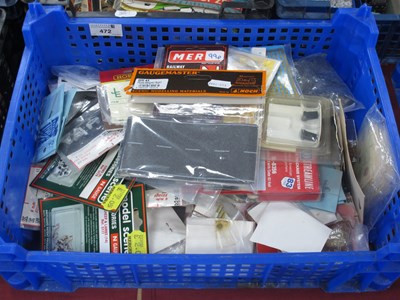 Lot 472 - A Quantity of Brass, White Metal, Plastic,...