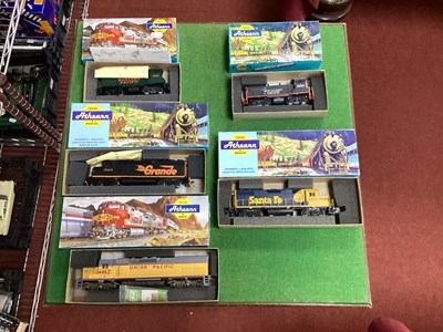 Lot 394 - Five Athearn "HO" Gauge U.S.A Outline Boxed...