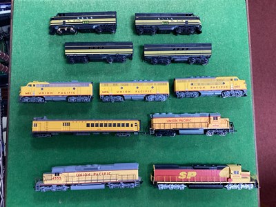 Lot 392 - Eleven "HO" Gauge U.S.A Outline Diesel...