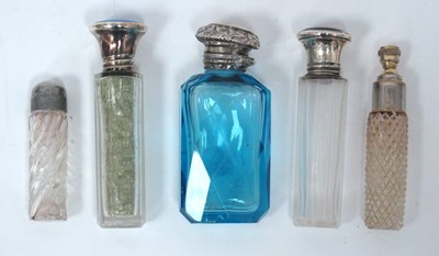 Lot 1310 - A Late XIX Century Scent Bottle, the faceted...
