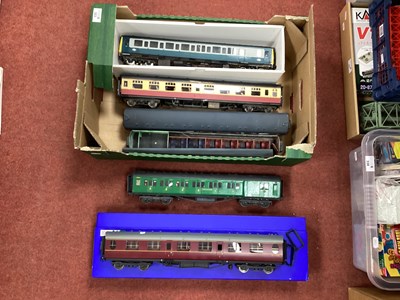 Lot 323 - An 'O' Gauge/7mm Kit Built Class 121 Railcar,...