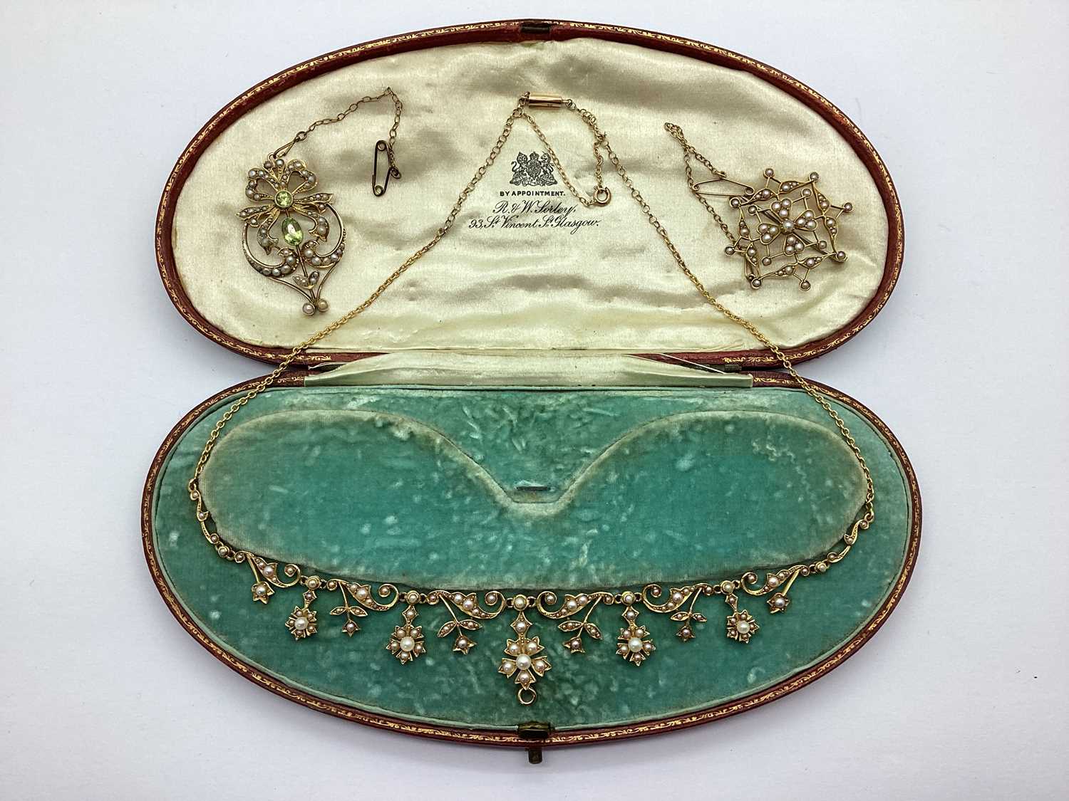 Lot 222 - A Decorative Edwardian Pearl Set Necklace, of...