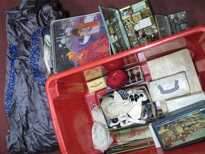 Lot 1087 - A Quantity of Mid XX Century Sewing...