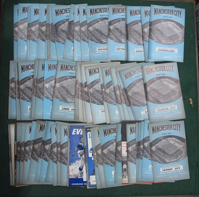 Lot 329 - Manchester City Programmes, 1961-2 twenty-nine...