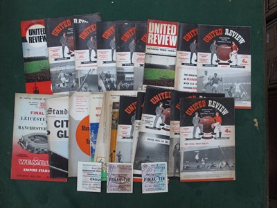 Lot 390 - Manchester United Programmes, 55-6 v....