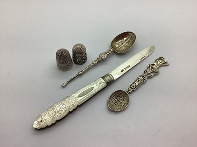 Lot 116 - A Decorative Hallmarked Silver and Mother of...