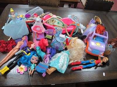 Lot 1006 - A Selection of Modern Dolls and accessories, etc.