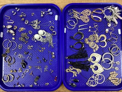 Lot 36 - A Collection of Assorted Modern Costume...