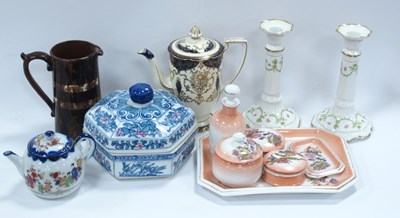 Lot 1129 - A quantity of mixed ceramics to include a...