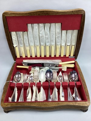Lot 30 - Garrard & Co Ltd Regent Plate Six Setting...