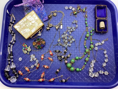 Lot 69 - Vintage Bead Necklaces, (damages / for repair);...