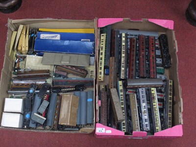 Lot 414 - A Trix T.T.R Boxed Ref No 5/515 3 Rail 0-4-0...