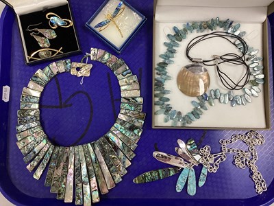 Lot 62 - An Ornate Shell Fringe Style Necklace, with...
