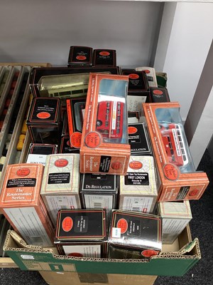 Lot 4 - 1:76 scale EFE buses, boxed, various liveries,...