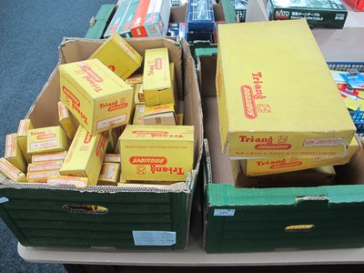 Lot 171 - A Quantity of Original Triang TT Lineside...