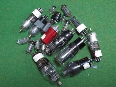 Lot 1007 - Valves, nineteen untested valves to include...