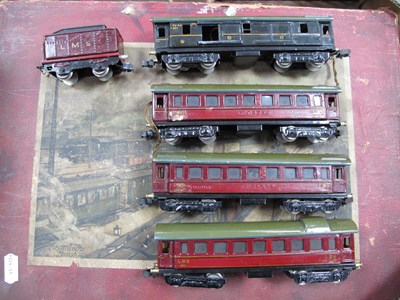 Lot 627 - A Marklin "OO" gauge / 4mm train set box...
