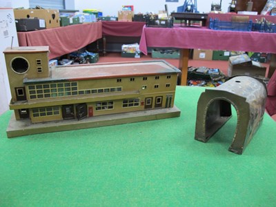 Lot 627 - A Marklin "OO" gauge / 4mm train set box...