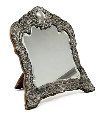 Lot 89 - An Edwardian Chester Hallmarked Silver Mounted...