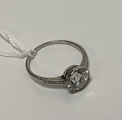 Lot 232 - A Large Single Stone Diamond Ring, the old cut...
