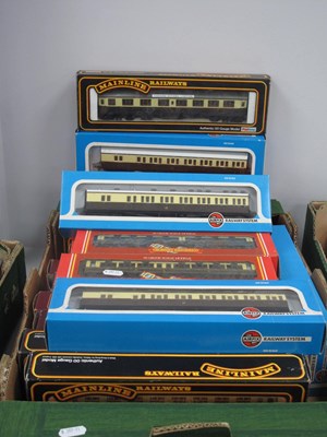Lot 761 - Nineteen OO Gauge Outline British Coaches by...