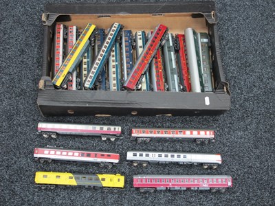 Lot 803 - Approximately Twenty HO Gauge Outline...