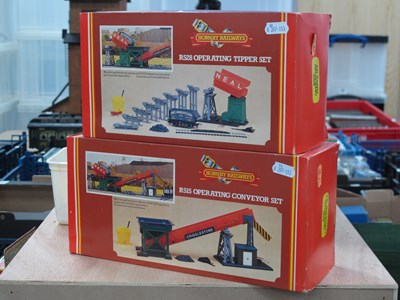 Lot 903 - Hornby Railways OO Gauge #R528 Operating...