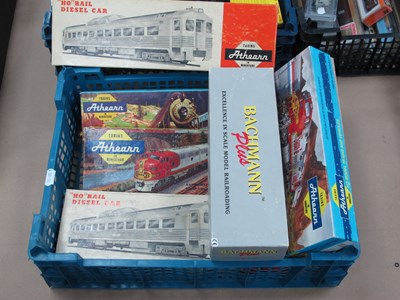 Lot 941 - Six HO Gauge Outline American Powered...