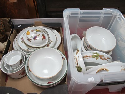 Lot 1068 - A Collection of Royal Worcester 'Evesham' Oven...