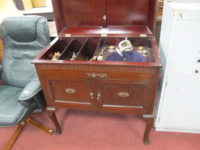 Lot 1577 - Gilbert Graphophone in a Mahoghany Cabinet,...
