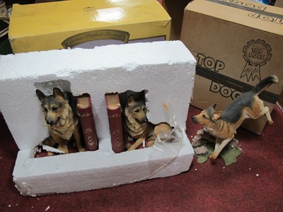 Lot 1102 - Leonardo German Shepherd Book Ends, top dogs...